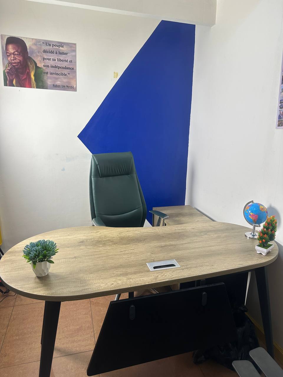 Bureau privé ShareSpace237 à Akwa, Douala